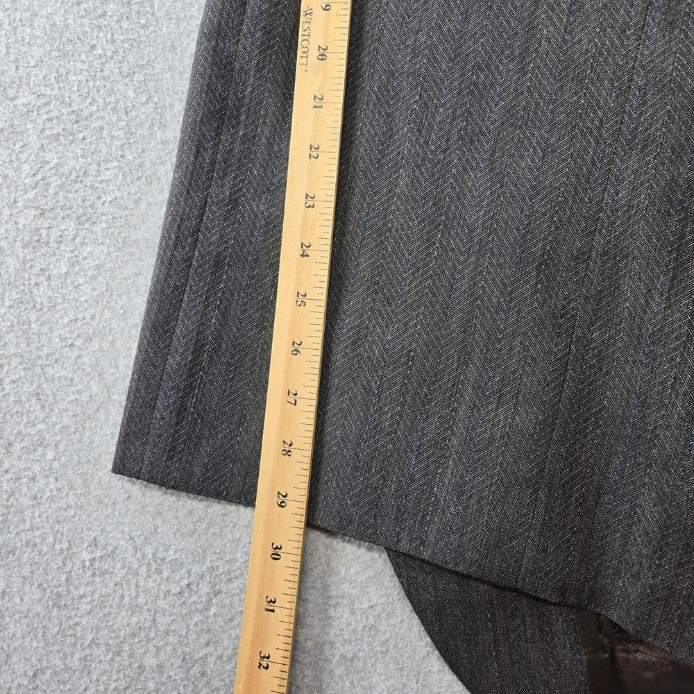Classic Men's Gray Two-Piece Suit Jacket & Trousers